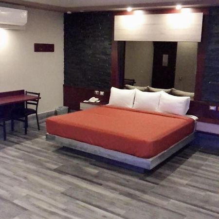 Hotel Plaza Arteaga Monterrey Exteriör bild